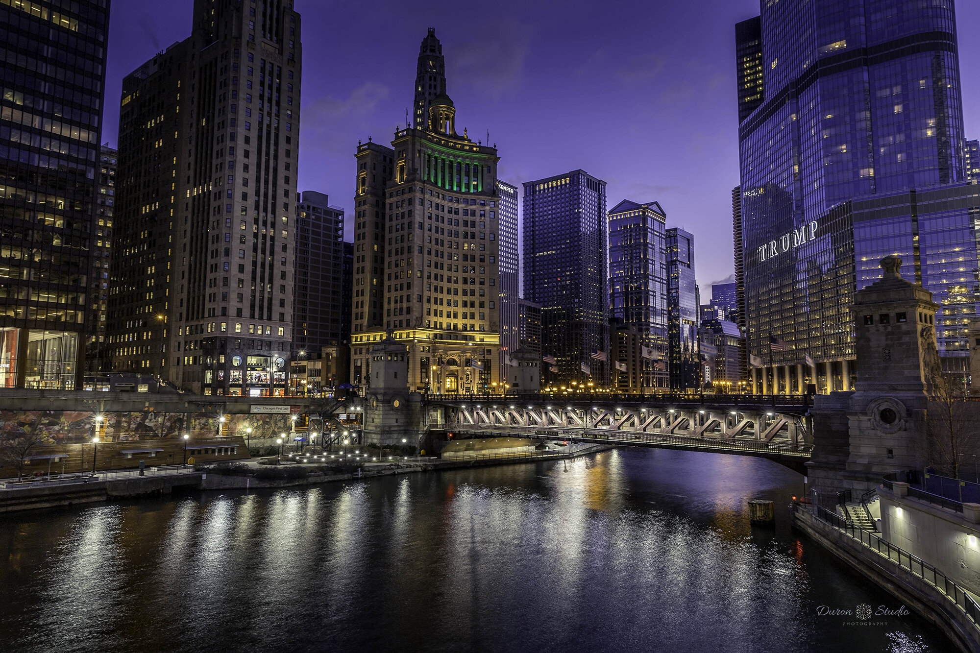 Downtown Chicago river at night